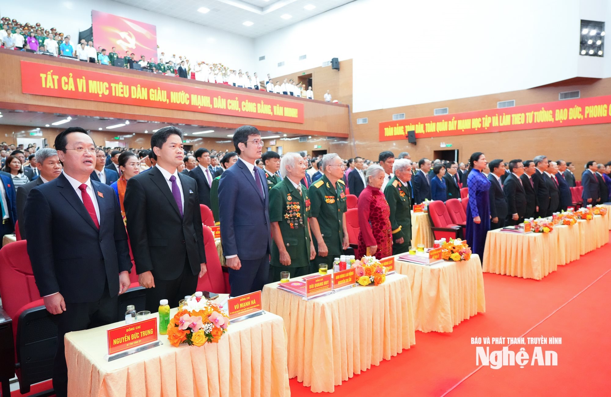 Đại hội Đảng-37