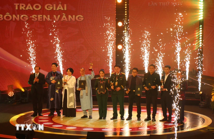 “Mưa đỏ” giành giải Bông sen Vàng trong Liên hoan phim Việt Nam lần thứ 24​