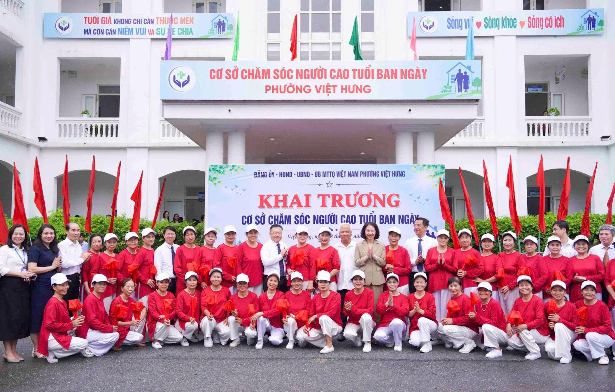 pvh-khai-truong.jpg