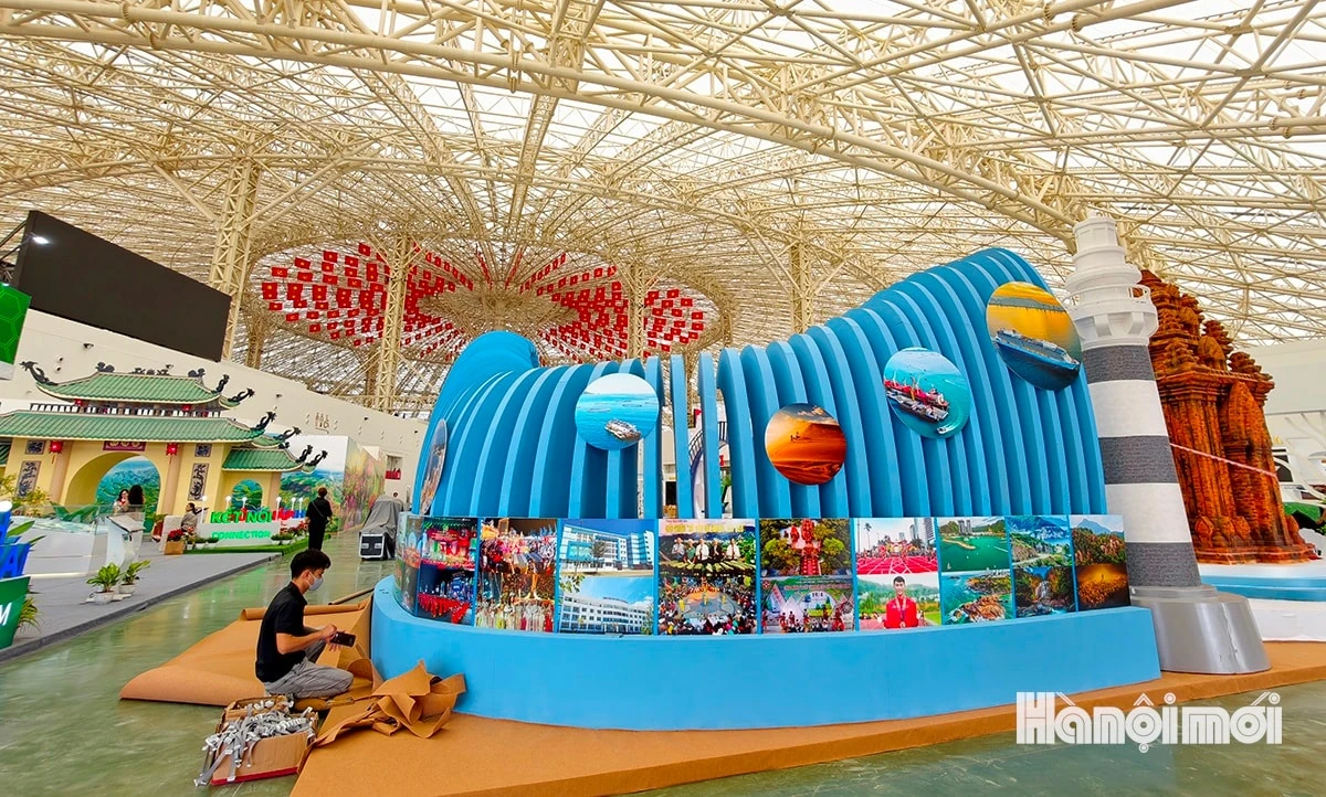 Triển lãm thành tựu đất nước trước “giờ G”