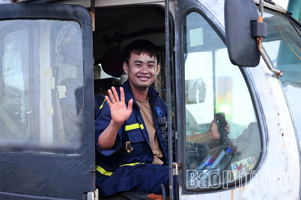 “Đếm ngược” về ngày thông xe cầu Phong Châu