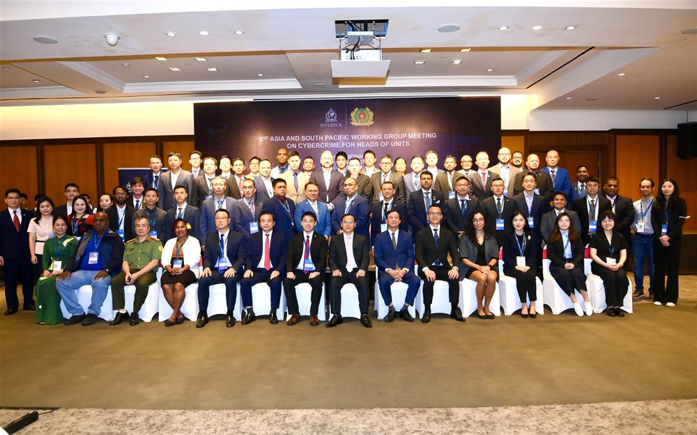 Các đại biểu dự Hội nghị.