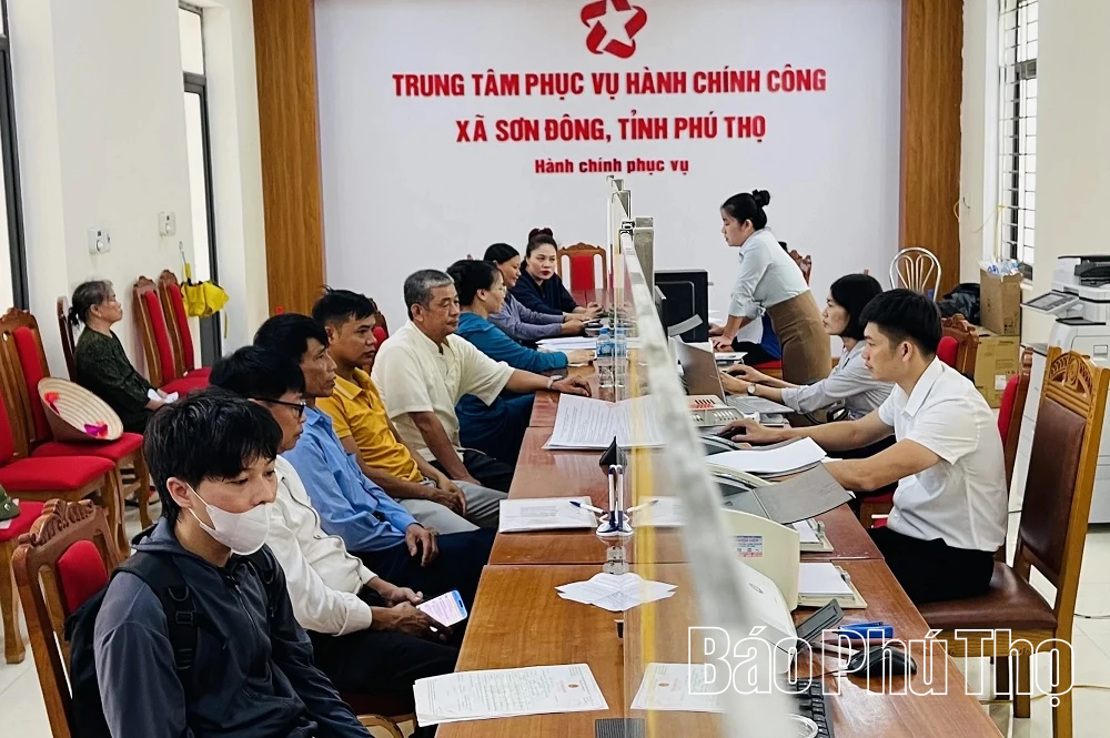 Khi chính quyền “số hóa” để gần dân hơn