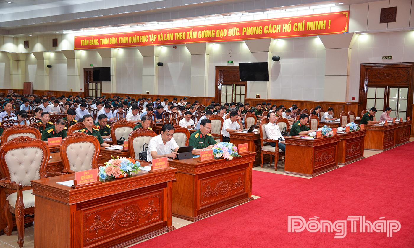 Quang cảnh hội nghị.