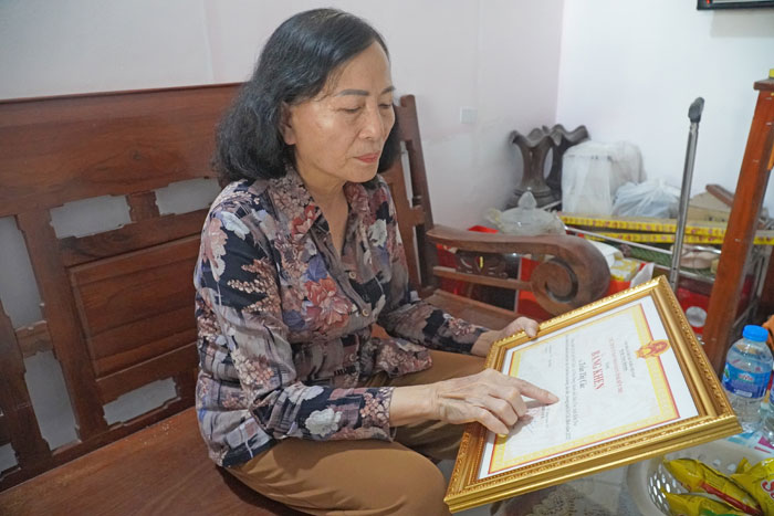 B&agrave; Trần Thị C&uacute;c.