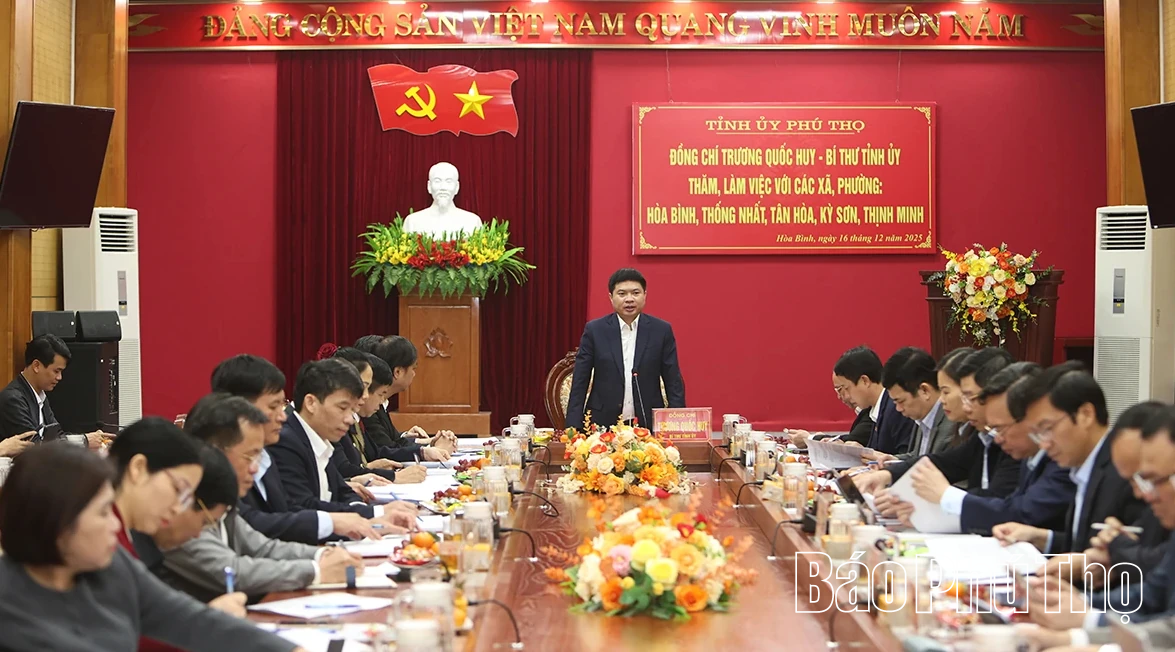 Bí thư Tỉnh ủy Trương Quốc Huy làm việc với Thường trực Đảng ủy các phường: Hòa Bình, Thống Nhất, Tân Hòa, Kỳ Sơn và xã Thịnh Minh