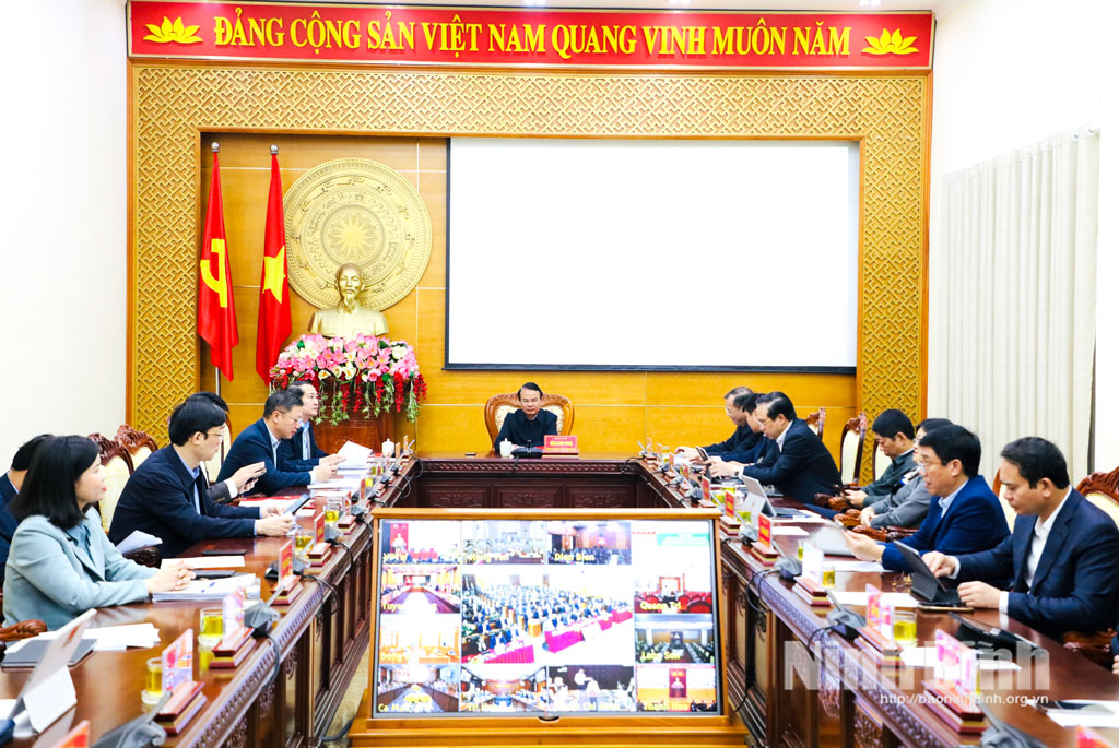 Quang cảnh hội nghị tại điểm cầu Tỉnh uỷ Ninh B&igrave;nh.