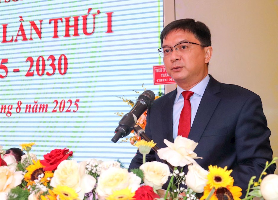 Đồng chí Nguyễn Mạnh Cường phát biểu chỉ đạo đại hội