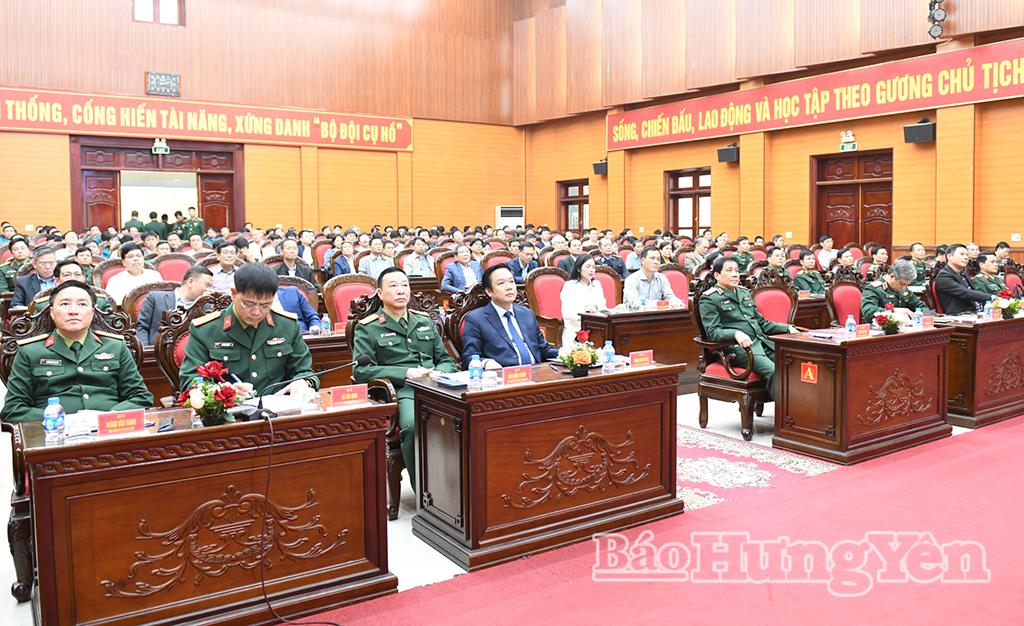 Các đại biểu dự hội nghị.