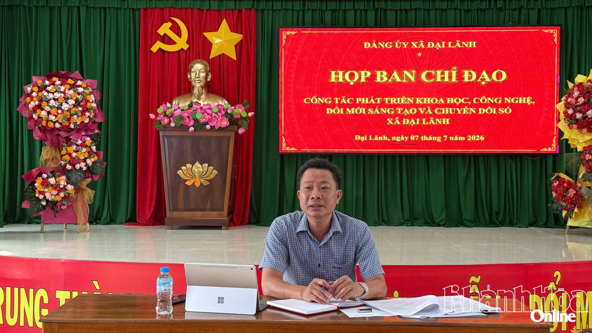 Lãnh đạo Đảng ủy xã Đại Lãnh chủ trì hội nghị.