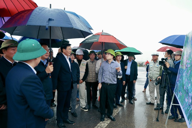 Tháo gỡ khó khăn, thúc đẩy tăng trưởng và hoàn thiện  chính quyền hai cấp tại Ninh Bình- Ảnh 3.