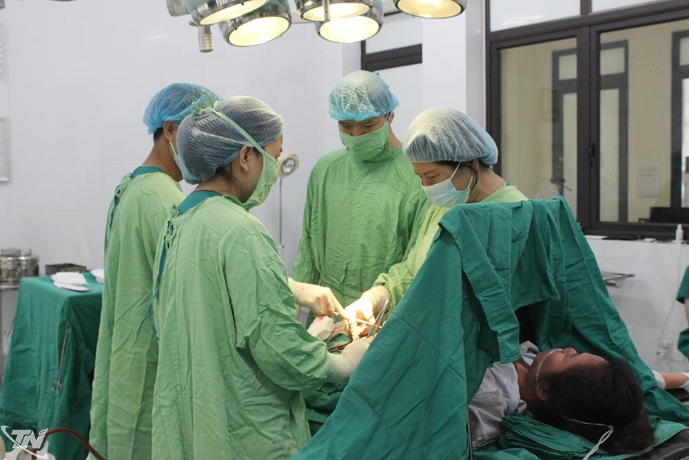 Tính đến đầu tháng 7, toàn tỉnh hiện có gần 552 nghìn người đã tích hợp sổ sức khỏe điện tử, chiếm gần 30,3% dân số toàn tỉnh. Việc tích hợp này giúp việc quản lý, khai thác và sử dụng thông tin sức khỏe cá nhân được đầy đủ, chính xác, liên tục và thuận tiện.