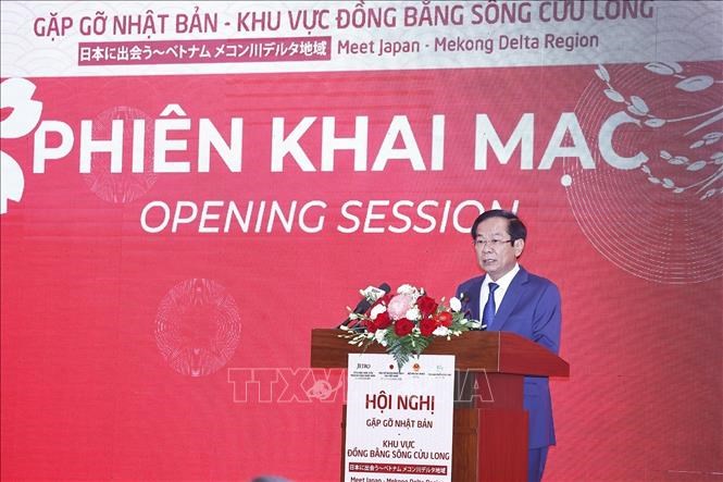 Bí thư Thành ủy Cần Thơ Đỗ Thanh Bình phát biểu khai mạc. Ảnh: TTXVN