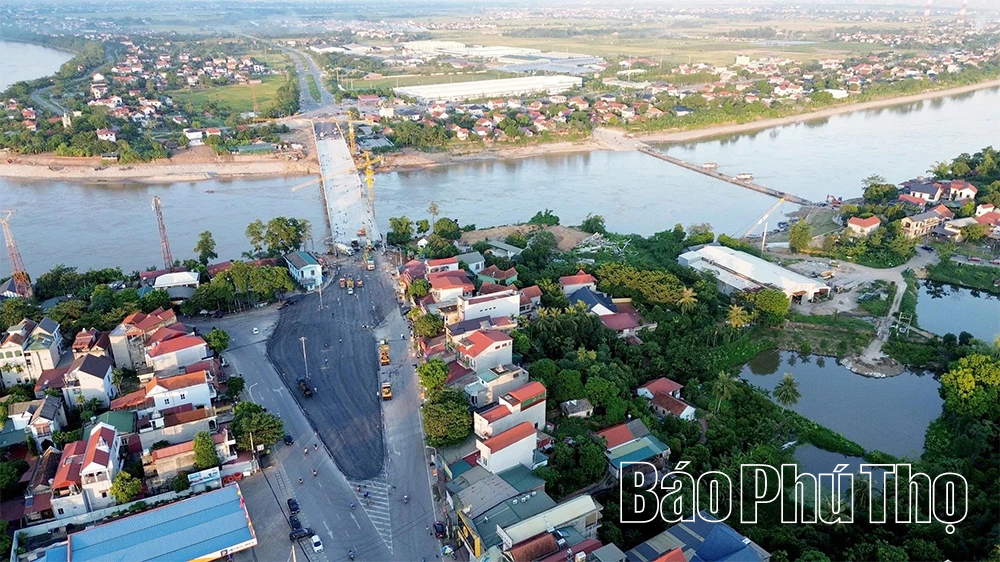 “Đếm ngược” về ngày thông xe cầu Phong Châu