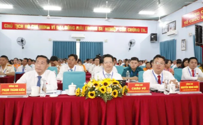 Đại biểu dự đại hội