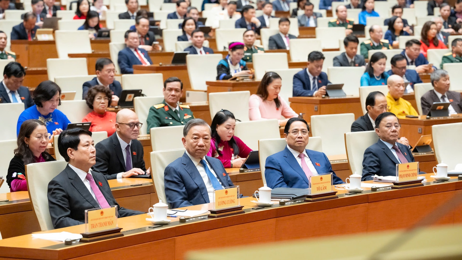 Quốc hội quyết nghị về phụ cấp, tiền lương, lương hưu, trợ cấp cùng nhiều vấn đề quốc kế, dân sinh- Ảnh 2. Quốc hội quyết nghị về phụ cấp, tiền lương, lương hưu, trợ cấp cùng nhiều vấn đề quốc kế, dân sinh- Ảnh 2.