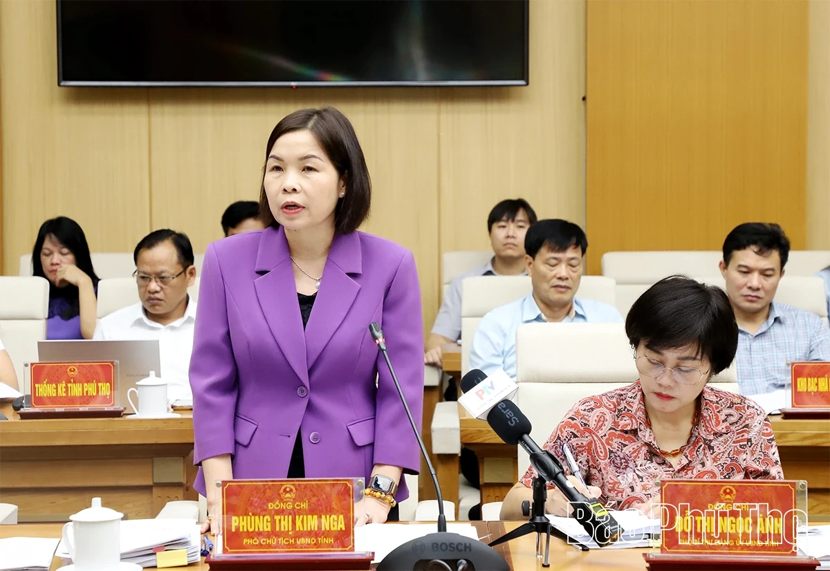 Chủ tịch UBND tỉnh Trần Duy Đông chủ trì phiên họp chuyên đề về xây dựng văn bản quy phạm pháp luật