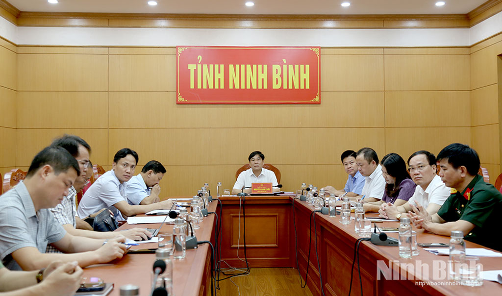 Quang cảnh hội nghị tại điểm cầu Ninh Bình.