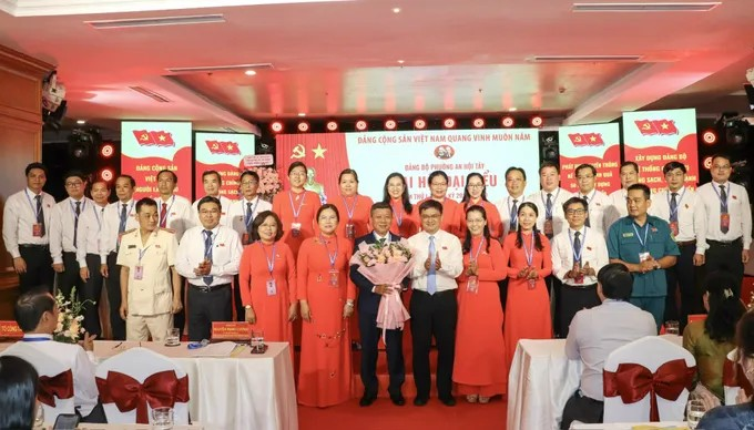 Ra mắt Ban Chấp hành Đảng bộ phường An Hội Tây