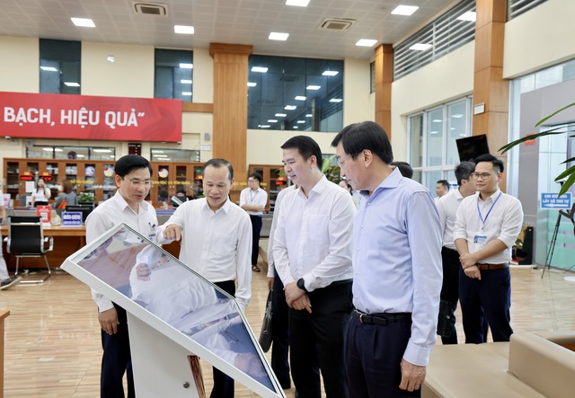 Tạo đột phá trong cải cách TTHC, nâng tầm chất lượng phục vụ người dân và doanh nghiệp- Ảnh 3.
