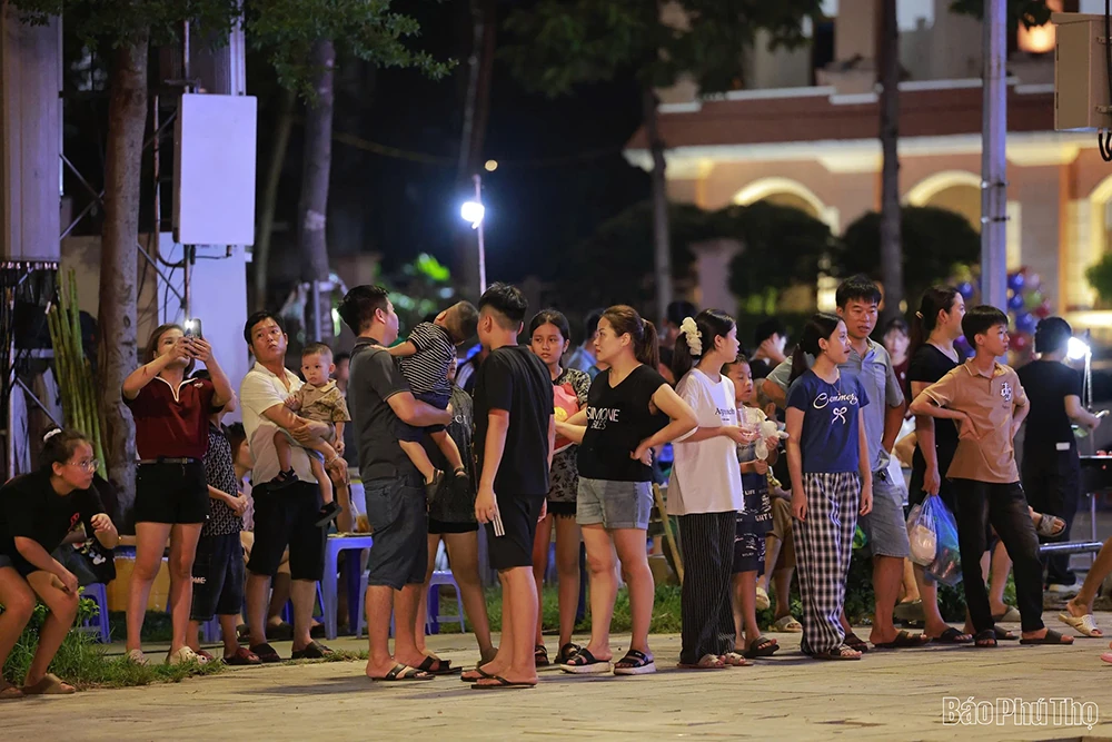 Phú Thọ rộn ràng đêm Quốc Khánh