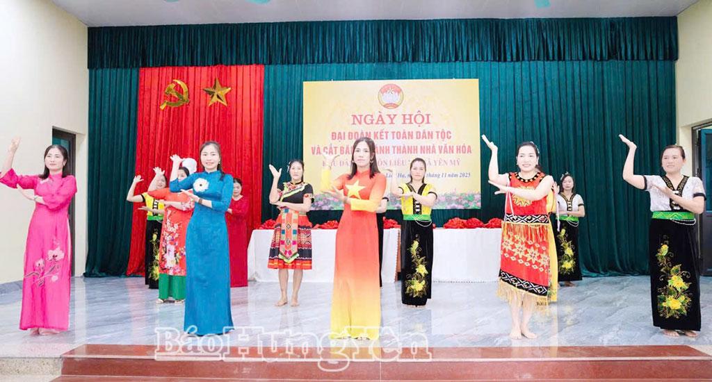 Tiết mục văn nghệ của thôn Liêu Hạ, xã Yên Mỹ tại Ngày hội Đại đoàn kết toàn dân tộc năm 2025.