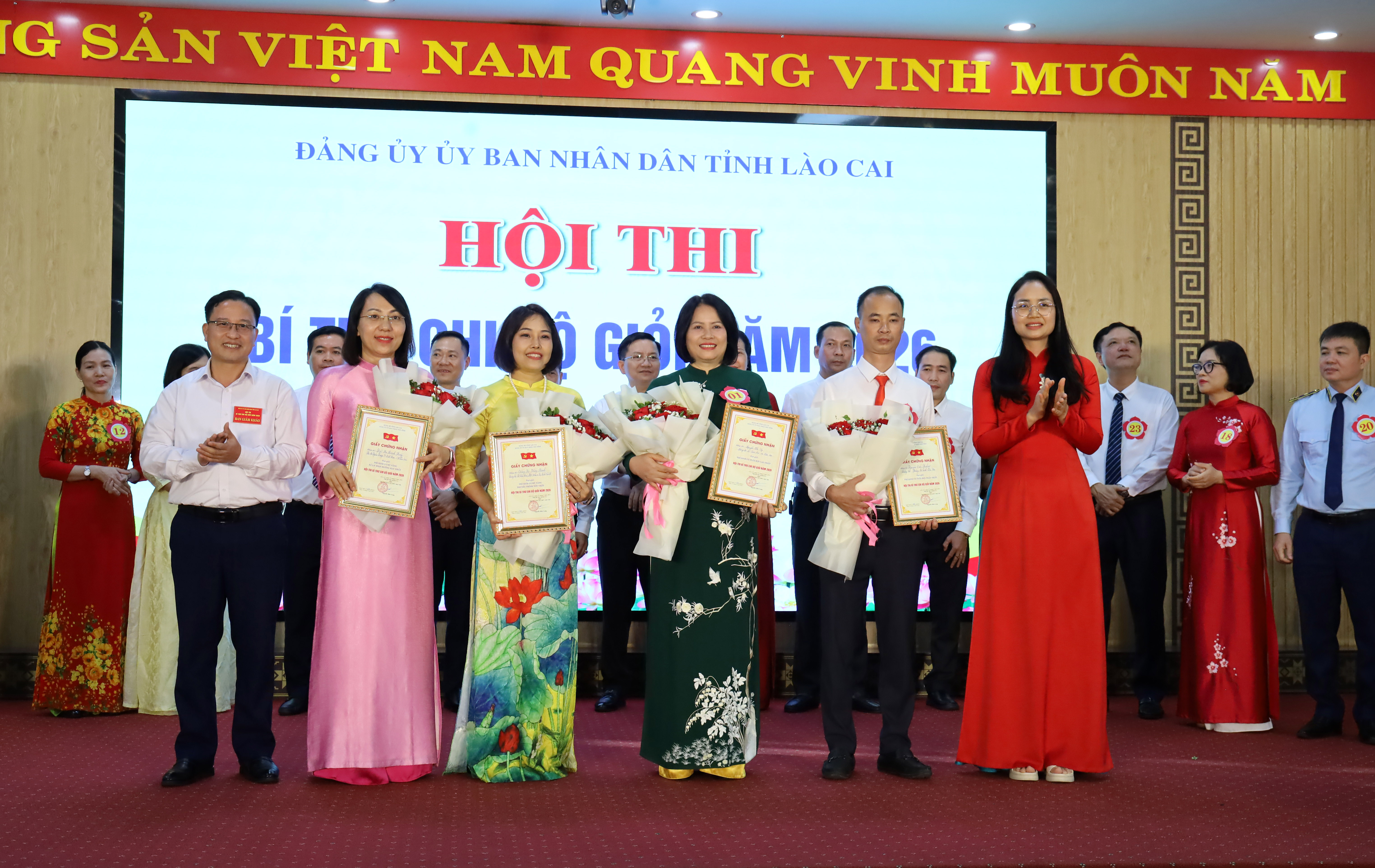 anh tin bai