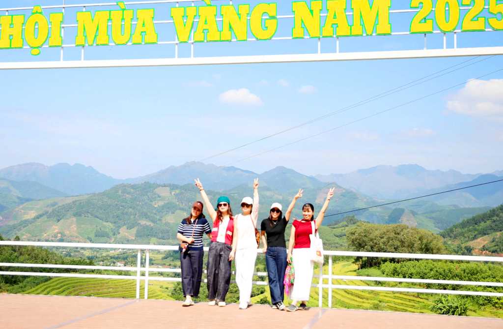 Đưa ruộng bậc thang Cao Thắng trở thành điểm đến du lịch sinh thái văn hóa tiêu biểu - Ảnh 2. Đưa ruộng bậc thang Cao Thắng trở thành điểm đến du lịch sinh thái văn hóa tiêu biểu - Ảnh 2.