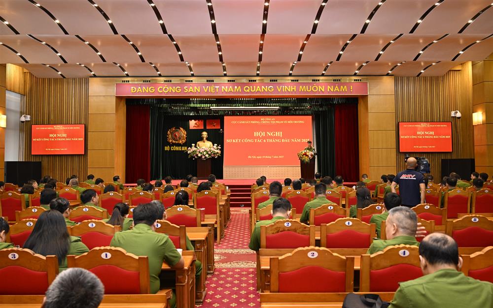 Toàn cảnh Hội nghị.