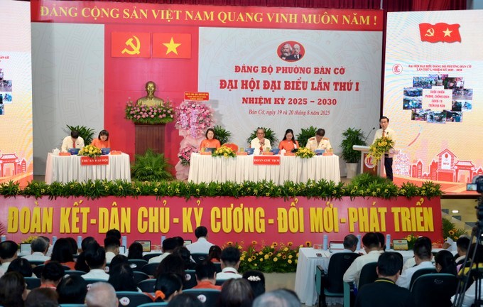 Chủ tịch UBND phường Bàn Cờ Huỳnh Gia Giang phát biểu