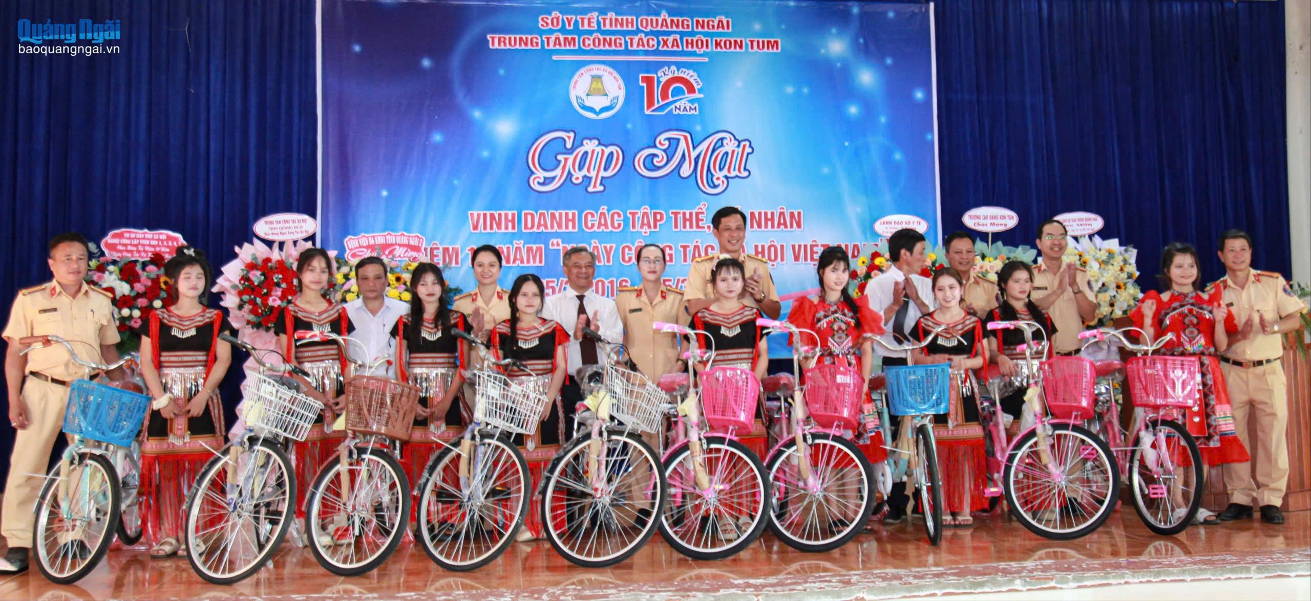 Báo và Phát thanh, Truyền hình Quảng Ngãi