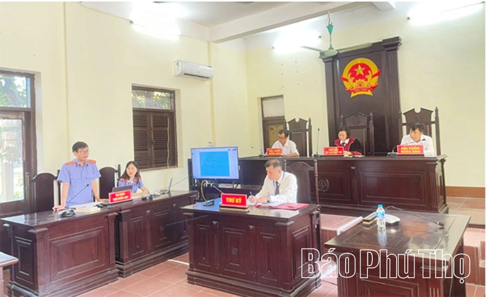 Đẩy mạnh ứng dụng công nghệ thông tin và chuyển đổi số