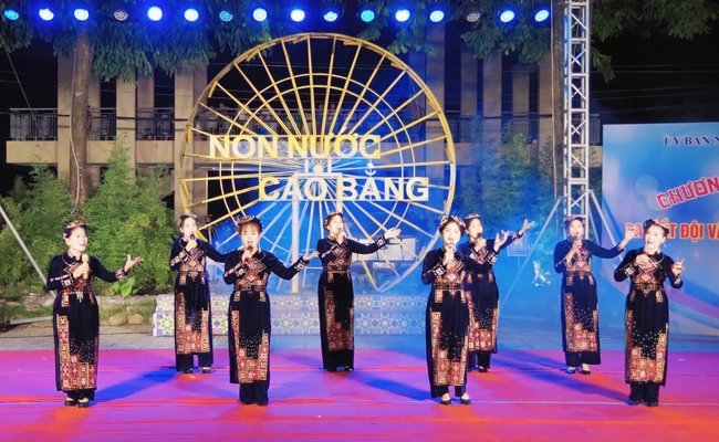 Cao Bằng: Triển khai đồng bộ Phong trào "Toàn dân đoàn kết xây dựng đời sống văn hóa" - Ảnh 1. Cao Bằng: Triển khai đồng bộ Phong trào "Toàn dân đoàn kết xây dựng đời sống văn hóa" - Ảnh 1.