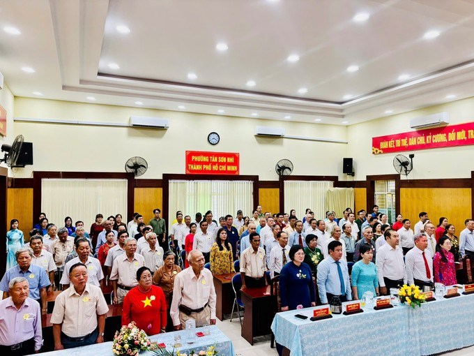 Đại biểu tham dự buổi lễ