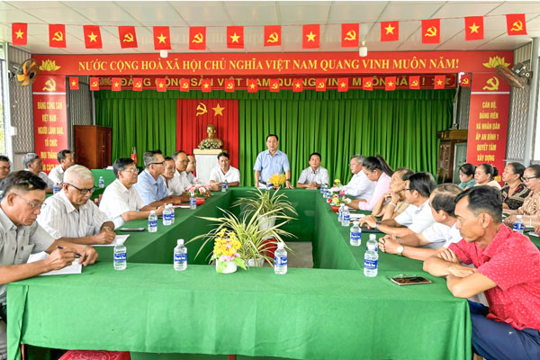 Chi bộ Ấp 11, x&atilde; An Qui họp chi bộ th&aacute;ng 1/2026.