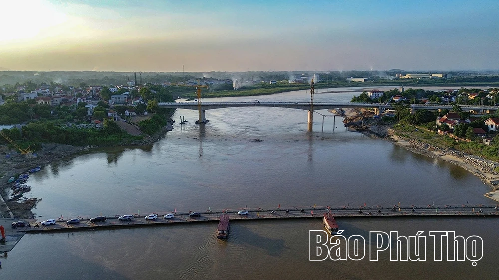 “Đếm ngược” về ngày thông xe cầu Phong Châu