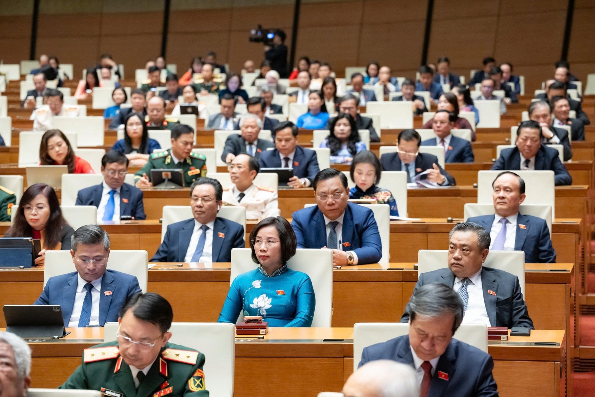 Quốc hội quyết nghị về phụ cấp, tiền lương, lương hưu, trợ cấp cùng nhiều vấn đề quốc kế, dân sinh- Ảnh 14. Quốc hội quyết nghị về phụ cấp, tiền lương, lương hưu, trợ cấp cùng nhiều vấn đề quốc kế, dân sinh- Ảnh 14.