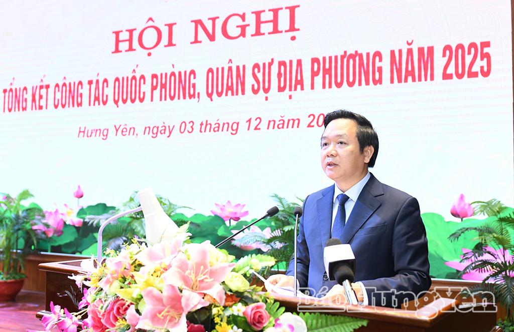 Đồng chí Phạm Quang Ngọc, Phó Bí thư Tỉnh ủy, Chủ tịch UBND tỉnh phát biểu tại hội nghị.