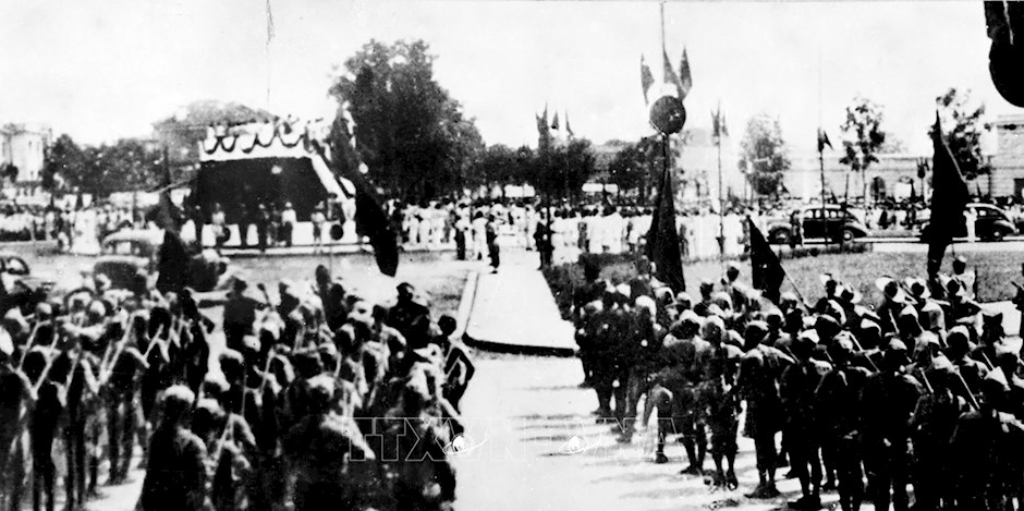 Lực lượng Liêm phóng và Cảnh sát tự vệ Bắc Bộ bảo vệ lễ Tuyên ngôn độc lập tại Quảng trường Ba Đình, Hà Nội, ngày 2/9/1945. Ảnh tư liệu