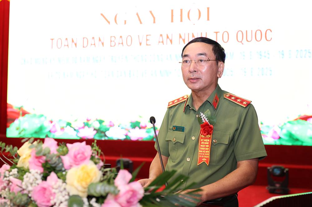 Thứ trưởng Trần Quốc Tỏ phát biểu tại Ngày hội.