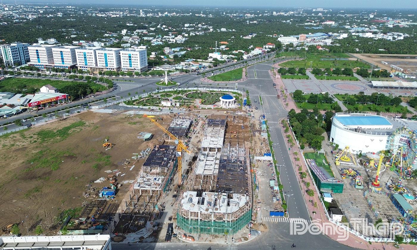 Các dự án thu hút đầu tư đang được tăng tốc triển khai.