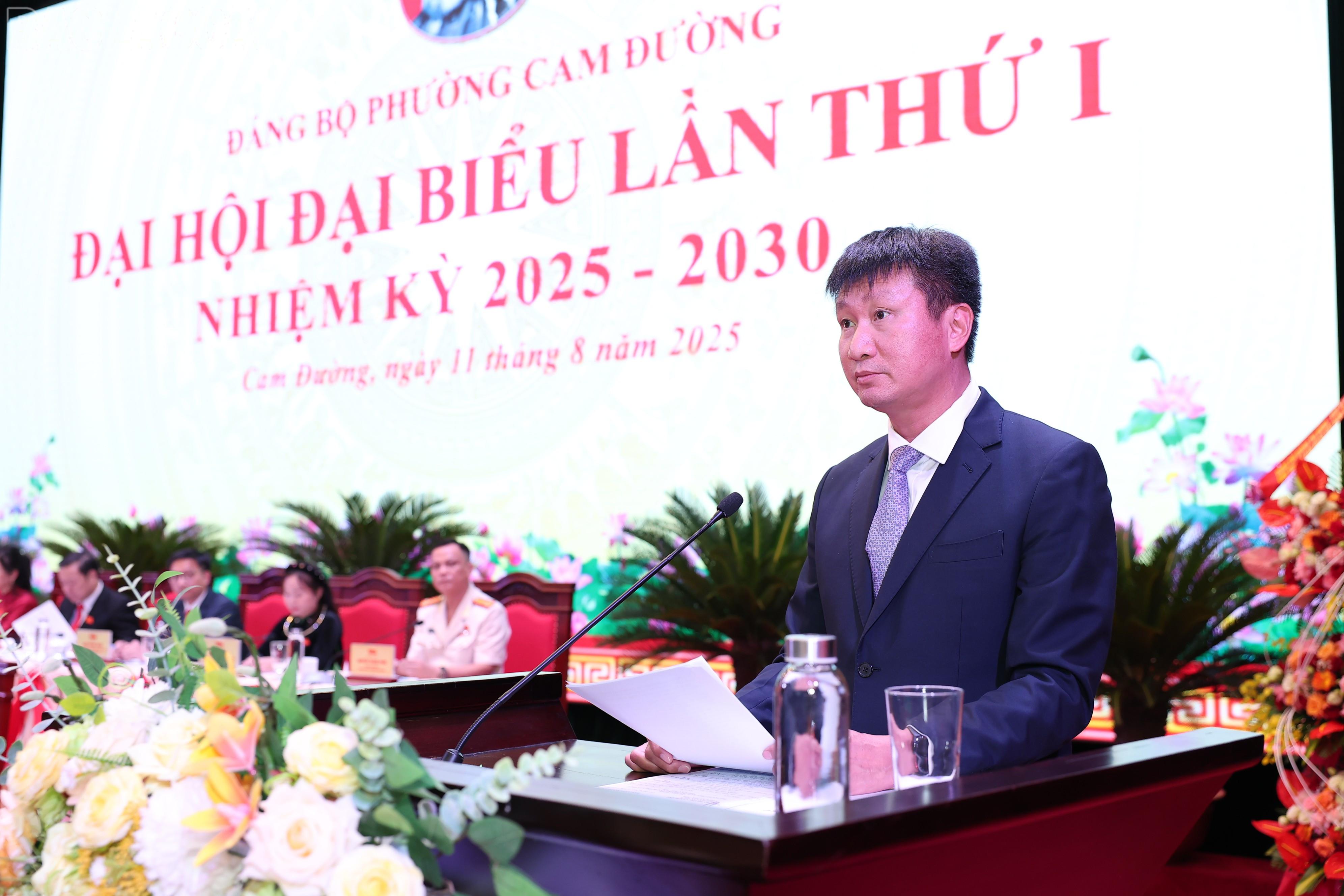 Đồng chí Trần Huy Tuấn - Phó Bí thư Tỉnh ủy, Chủ tịch UBND tỉnh phát biểu chỉ đạo tại Đại hội. baolaocai-tl_z6896644476283-f10be3eb9ec69a4baeeb894c9df6a164.jpg