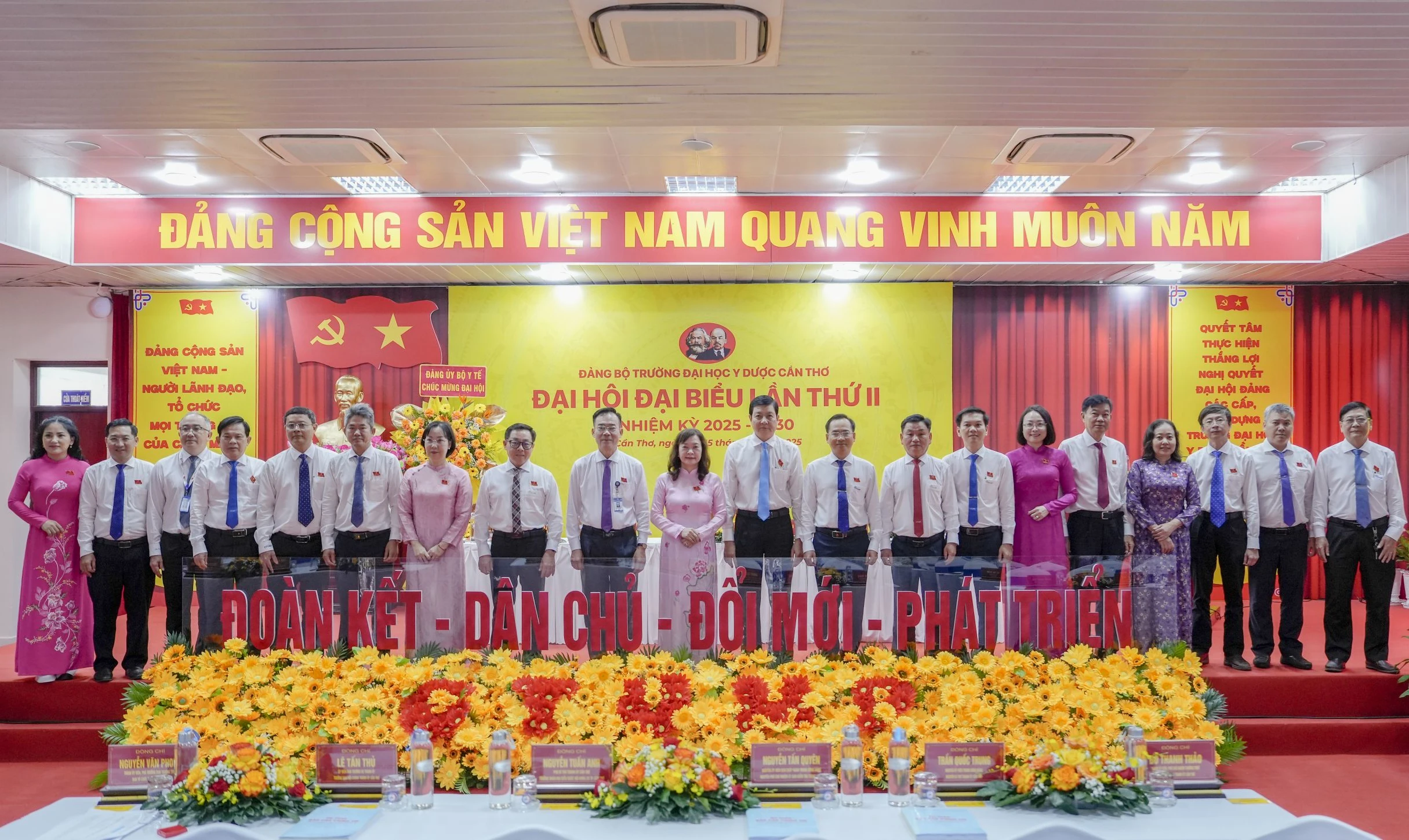 Phấn đấu đưa Trường Đại học Y Dược Cần Thơ trở thành đại học tốp đầu khu vực châu