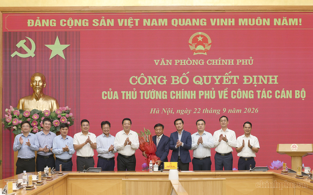 Trao quyết định điều động, bổ nhiệm Phó Chủ nhiệm VPCP Nguyễn Danh Huy- Ảnh 5.