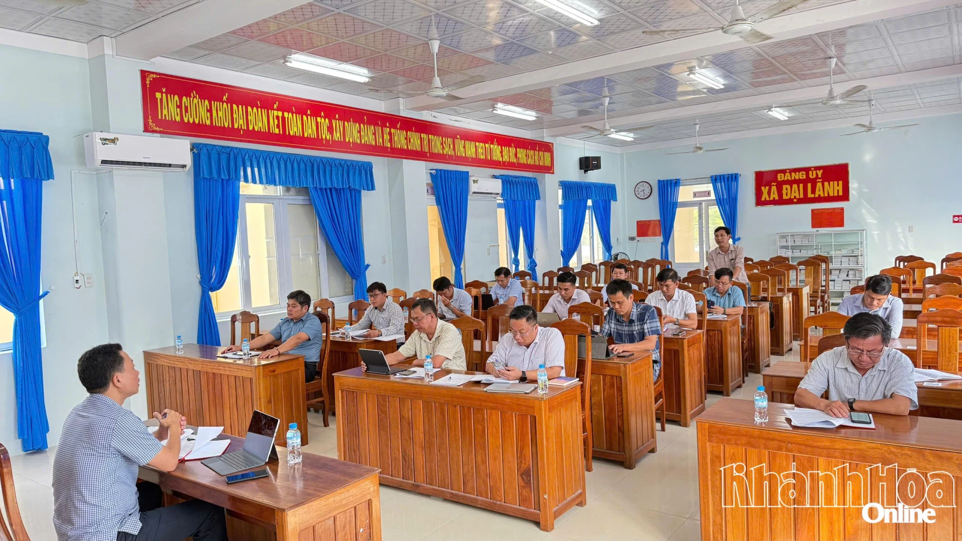 Quang cảnh hội nghị.