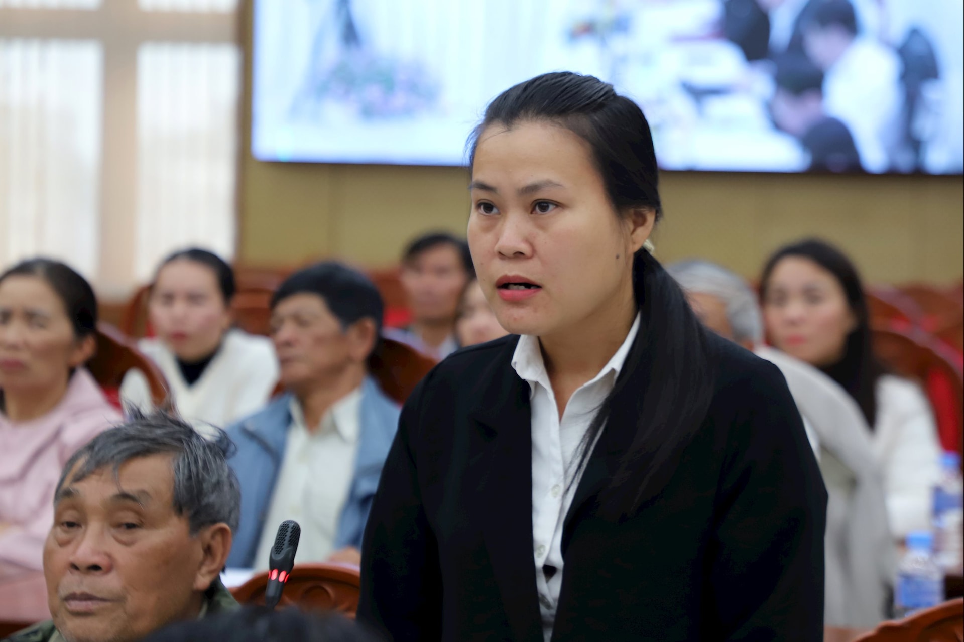 Đại diện hợp tác xã mong muốn có chính sách hỗ trợ nông dân trong việc tháo dỡ, di dời nhà kính