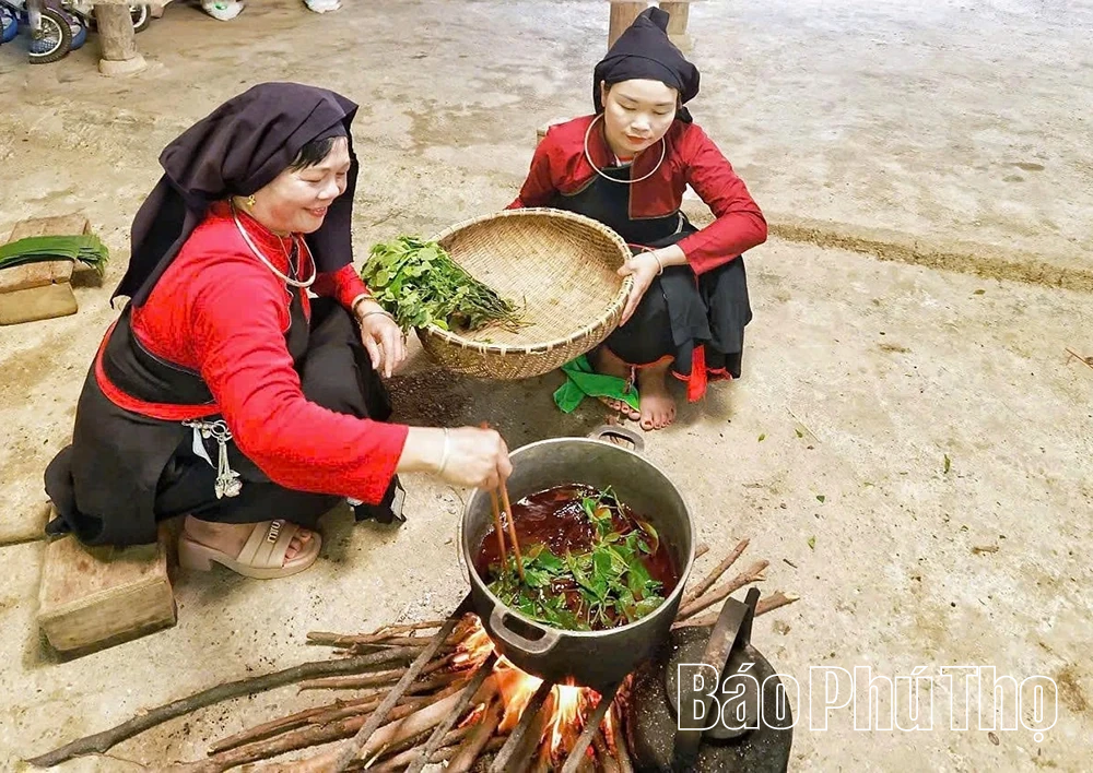 Xôi ngũ sắc - Đậm đà hương sắc núi rừng