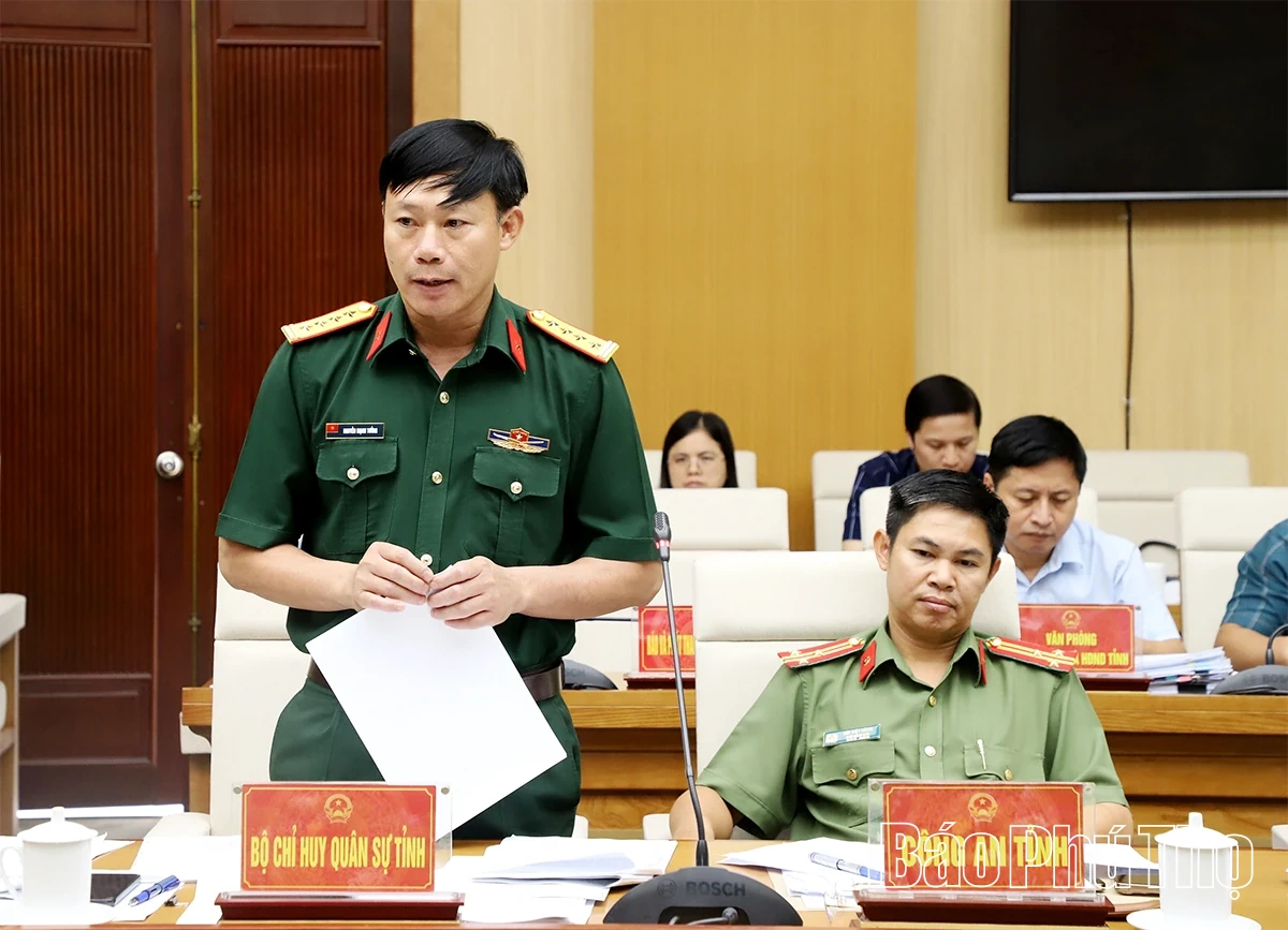 Chủ tịch UBND tỉnh Trần Duy Đông chủ trì phiên họp chuyên đề về xây dựng văn bản quy phạm pháp luật