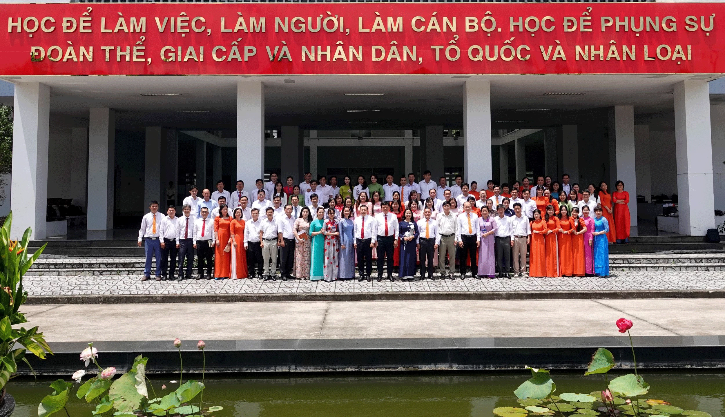 Trường Chính trị TP Cần Thơ công bố các quyết định cán bộ, xác định nhiệm vụ 6 tháng cuối năm