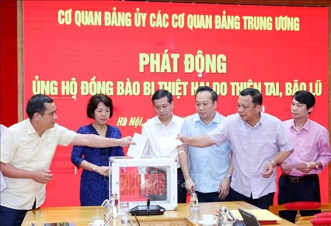 Hơn 907 tỷ đồng đăng ký ủng hộ đồng bào gặp thiên tai, bão lũ